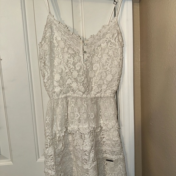 Abercrombie & Fitch: Floral Lace Camisole and Dress Set in White & Pinkish Cream - Picture 6 of 8